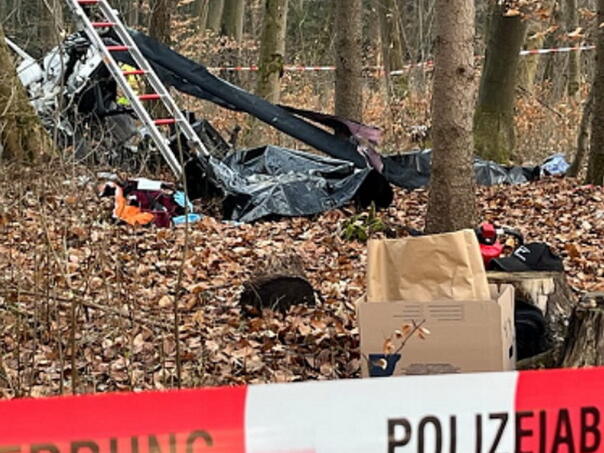 U Njemačkoj pao helikopter, poginuli piloti