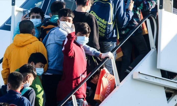 U Njemačku prebačeno 47 maloljetnih izbjeglica bez pratnje iz kampova u Grčkoj