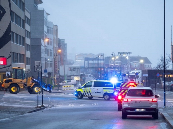 U Norveškoj najjača oluja u zadnjih 30 godina, brzina vjetra veća od 193 km/h
