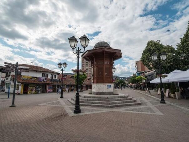 U Novom Pazaru preminuo mladić nakon masovne tuče