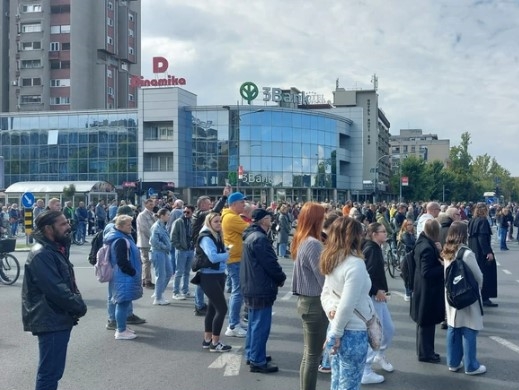 U Novom Sadu okupljanje povodom 11 mjeseci od pada nadstrešnice