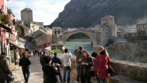 U oktobru u BiH 73,7 posto manje turista u odnosu na oktobar 2019.