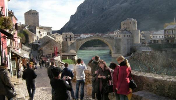 U oktobru u BiH 73,7 posto manje turista u odnosu na oktobar 2019.