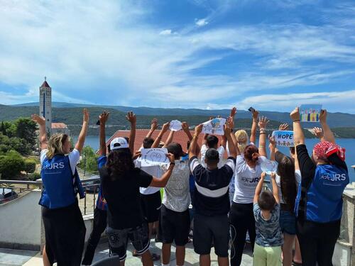 U okviru projekta za zaštitu maloljetnih tražitelja azila organiziran boravak u Neumu