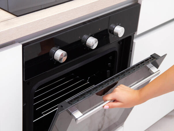 U opasnosti ste ako ostavljate rernu otvorenom nakon pečenja: Može biti "skupo"