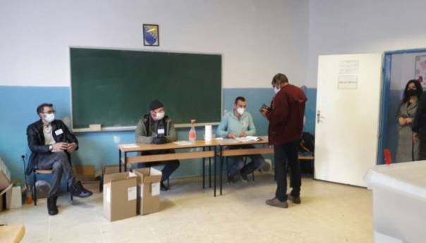 U općini Pale u FBiH do 16 sati glasalo 76 posto birača