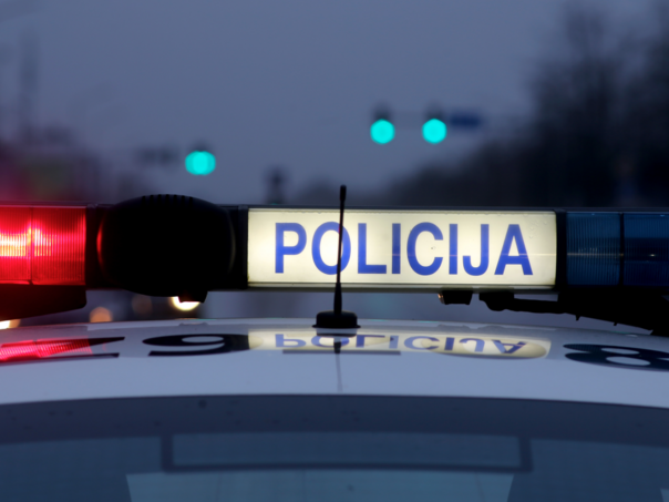 U Orašju kod 60-godišnjaka pronađena droga i streljivo