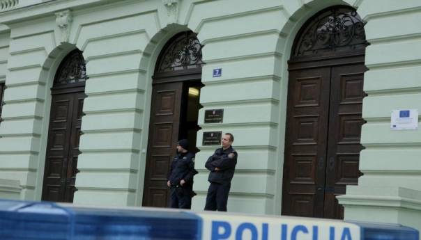 U Osijeku počela hapšenja sudija koje je Mamić optužio za korupciju