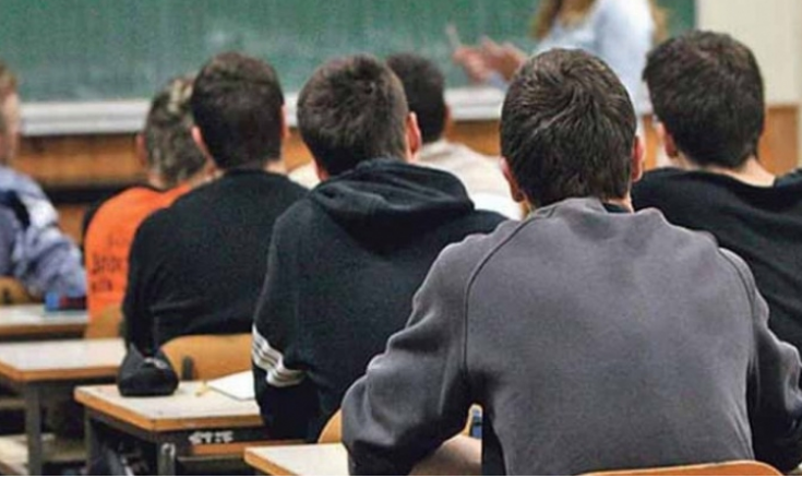 U osnovnim i srednjim školama ZDK počelo drugo polugodište