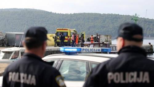 U padu helikoptera poginuo pilot, za članom posade se traga