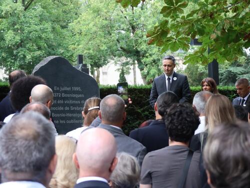 U Parizu otvoren Spomenik žrtvama genocida u Srebrenici