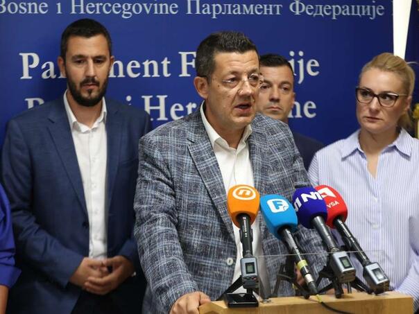 U Parlamentu FBiH inicirano da se onkološkim pacijentima preko kantona omoguće sredstva za liječenje