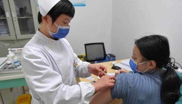 U Pekingu u dva dana vakcinisano 73.537 ljudi