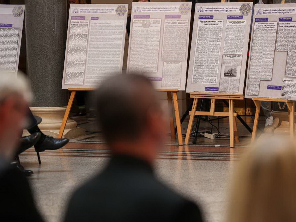 U plamenu sjećanja: 33 godine od spaljivanja Vijećnice i Nacionalne biblioteke
