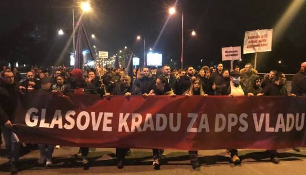 U Podgorici održane nove demonstracije protiv rušenja Vlade