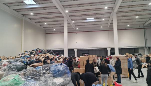 U Pomozi.ba završeno prikupljanje pomoći, besplatan prevoz za volontere