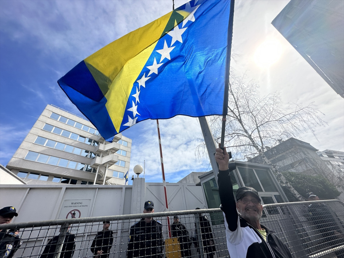 U ponedjeljak protest građana ispred OHR-a