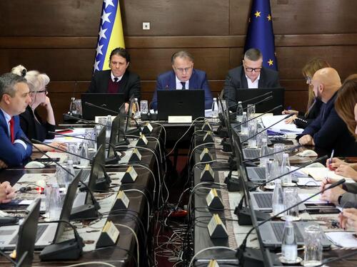 U ponedjeljak Uredba: Minimalna primanja od januara 1200 KM?
