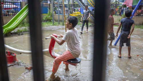 U poplavama u Bangladešu i Indiji poginule 42 osobe, milioni raseljeni