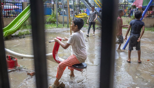 U poplavama u Bangladešu i Indiji poginule 42 osobe, milioni raseljeni