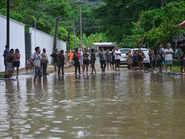 U poplavama u Meksiku poginulo najmanje 28 osoba