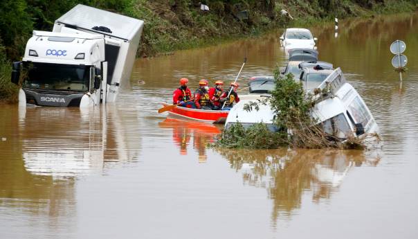 U poplavama u Njemačkoj 180 mrtvih