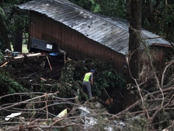 U poplavama u Teksasu stradale 82 osobe, za nestalima se i dalje traga