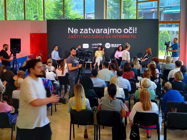 U porastu nasilje nad djecom uz pomoć chat botova