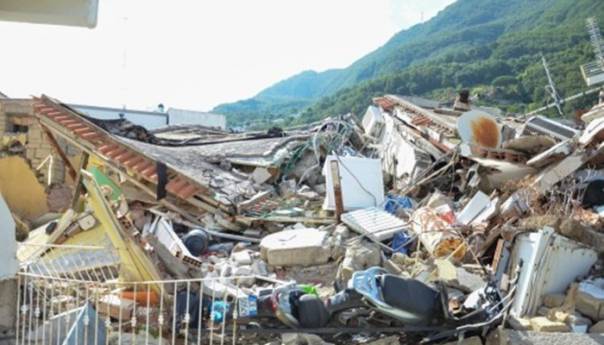 U potresu u Indoneziji smrtno stradale 42 osobe
