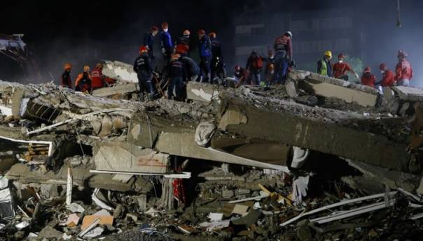 U potresu u Izmiru poginulo 79 osoba