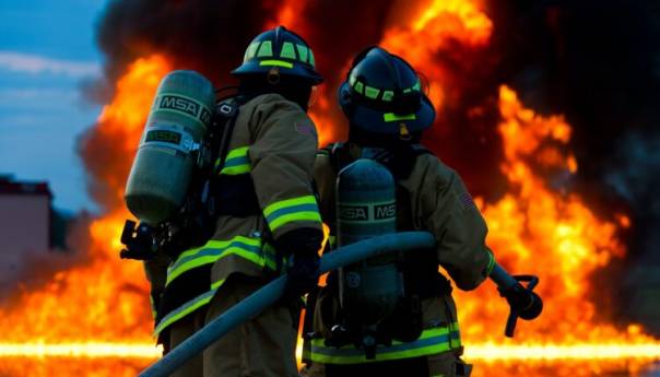 U požaru u hotelu poginule tri osobe i pas