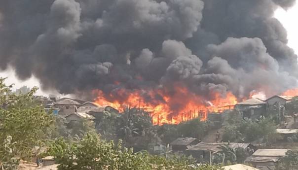 U požaru u izbjegličkom logoru u Bangladešu poginulo 15 Rohinja