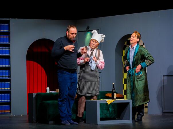 U prepunoj sali NPM-a odigrana predstava 'Večera budala', Mario Drmać najbolji glumac