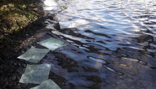 U prevrtanju cisterne kod Banja Luke izlilo se 150 litara nafte