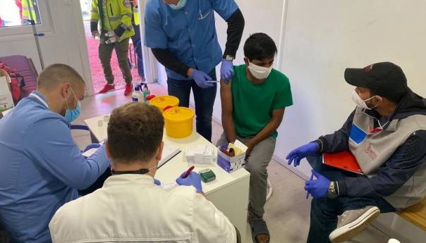 U prihvatnim centrima Borići, Miral i Lipa vakcinisano 157 migranata