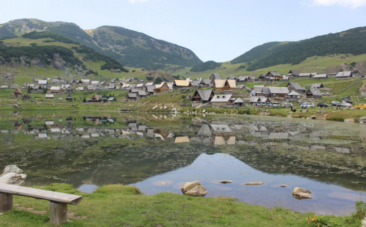 U Prokoškom jezeru utopio se 15-godišnjak