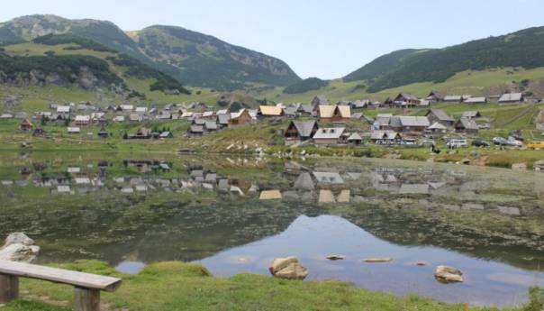 U Prokoškom jezeru utopio se 15-godišnjak