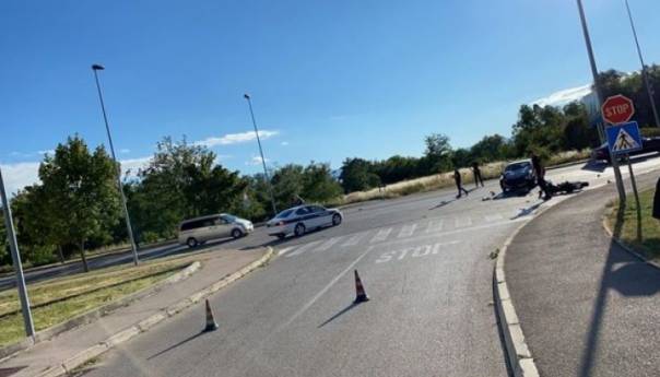 U saobraćajnoj nesreći u Livnu teže povrijeđen motociklista
