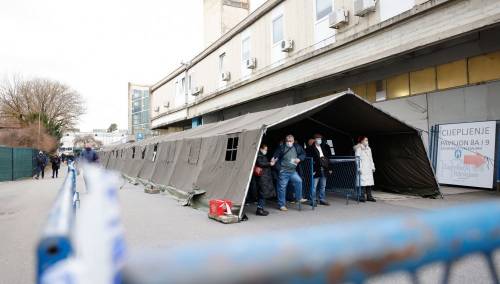 U protekloj sedmici Hrvatska prva u Evropi po broju preminulih od covida