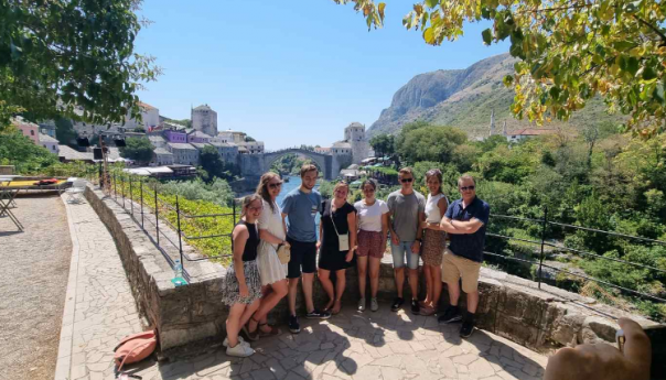 U prvih osam mjeseci BiH posjetilo skoro milion turista