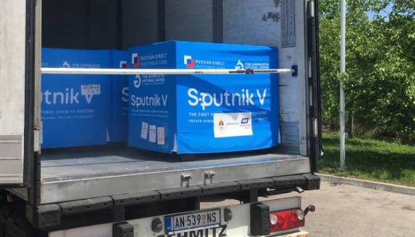U RS stiglo 25.000 novih doza Sputnika V