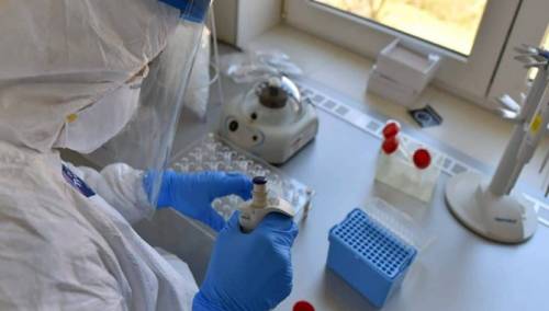 U RS 323 novozaraženih, pet osoba preminulo