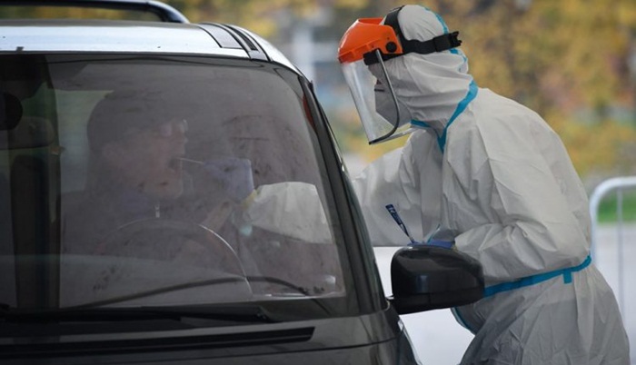 U RS 379 novozaraženih, preminulo 18 osoba