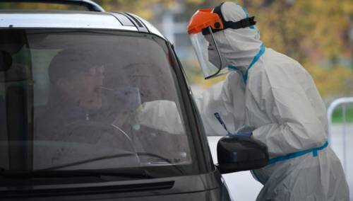 U RS 379 novozaraženih, preminulo 18 osoba
