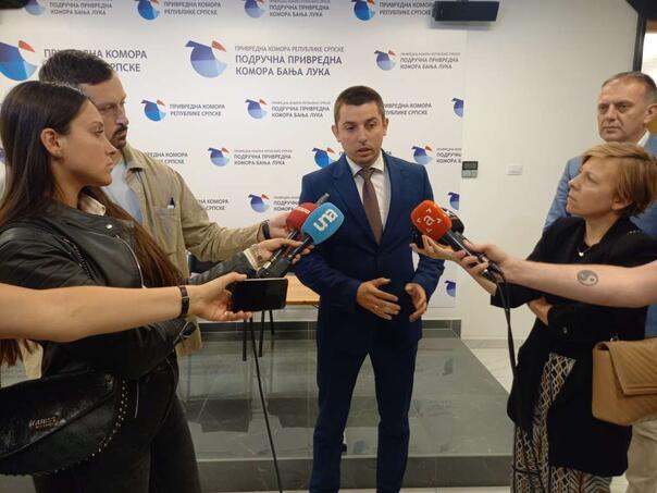 U RS ima deset puta više nelegalnih agencija za iznajmljivanje vozila od legalnih