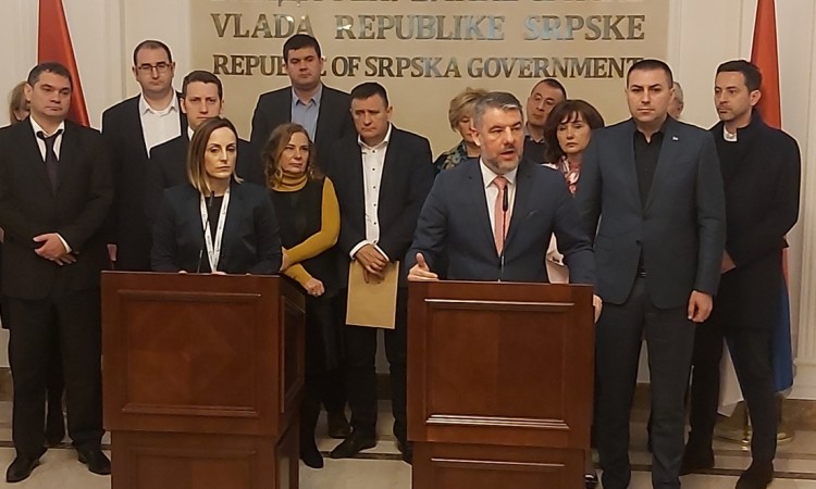 U RS pod zdravstvenim nadzorom 308 osoba