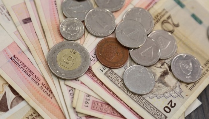 U RS svaki stanovnik dužan 2.929 KM