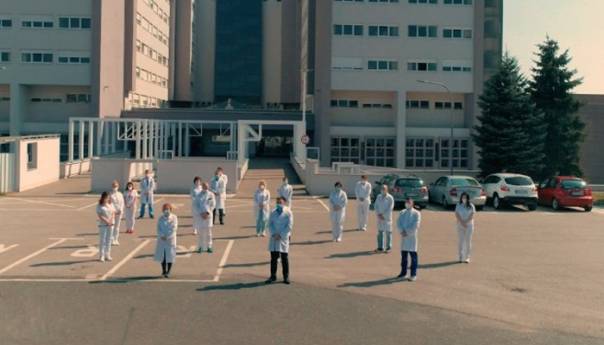 U RS-u održan minut ćutnje za sve preminule od korona virusa