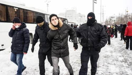 U Rusiji uhapšeno više od 800 osoba tokom antiratnih protesta