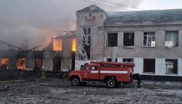 U ruskom granatiranju ukrajinskog grada Merefa ubijena 21 osoba